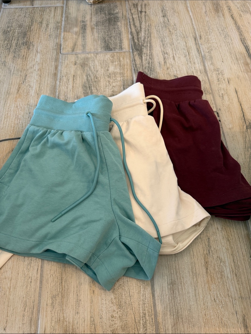 Old Navy Active Shorts Set of 3 Women